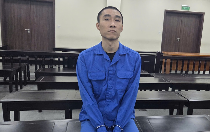 Bị cáo Nguyễn Tiến Hùng bị đưa ra xét xử tại phiên tòa.