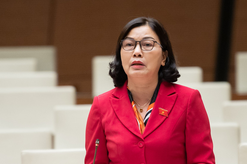 Đại biểu Nguyễn Thị Xuân (đoàn Đắk Lắk) phát biểu