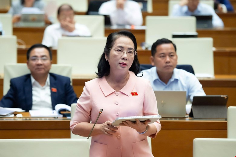 ĐBQH Trần Kim Yến phát biểu ĐBQH Trần Kim Yến phát biểu