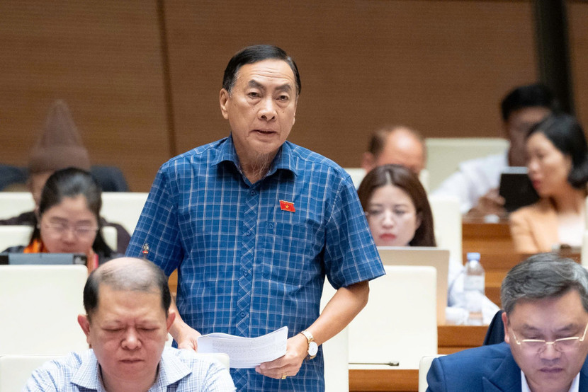 ĐBQH Phạm Văn Hòa phát biểu thảo luận