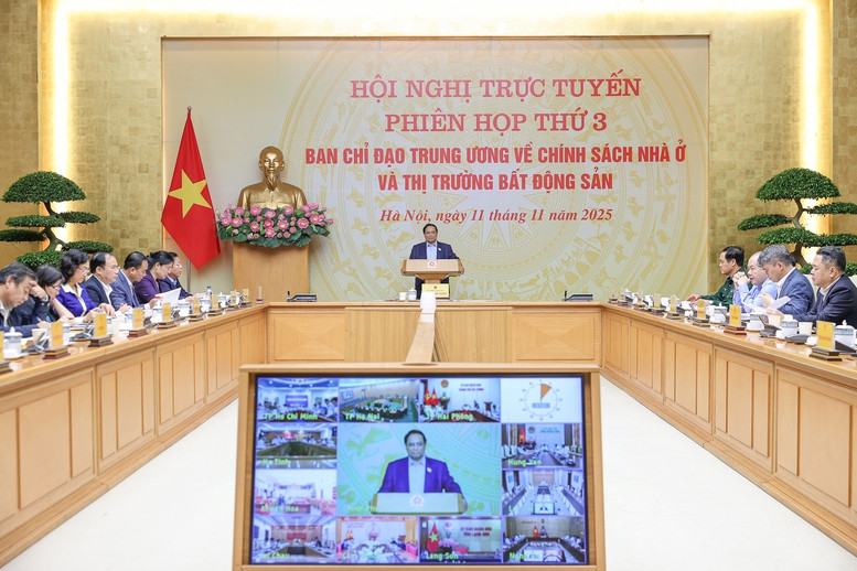 Thủ tướng Phạm Minh Chính phát biểu khai mạc phiên họp (Ảnh: VGP)