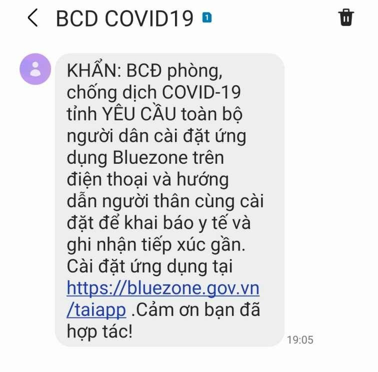 Người sử dụng smartphone phải cài đặt Bluezone và bật nơi đông người