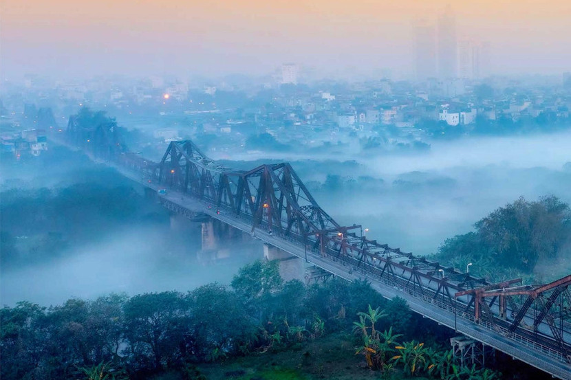 &quot;Mùa sương trên cây cầu cũ Long Biên&quot;, tác giả Vũ Bảo Ngọc.