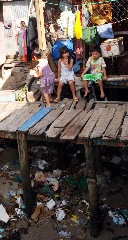 "Xóm nước đen" giữa lòng thiên đường biển đảo ảnh 9