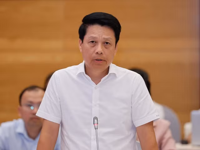 Phó Thống đốc NHNN Việt Nam Phạm Tiến Dũng trả lời báo chí Phó Thống đốc NHNN Việt Nam Phạm Tiến Dũng trả lời báo chí