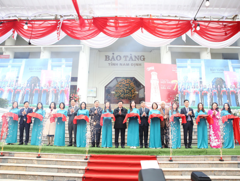 Triển lãm "Dấu ấn thành Nam" diễn ra tại bảo tàng tỉnh Nam Định Triển lãm "Dấu ấn thành Nam" diễn ra tại bảo tàng tỉnh Nam Định