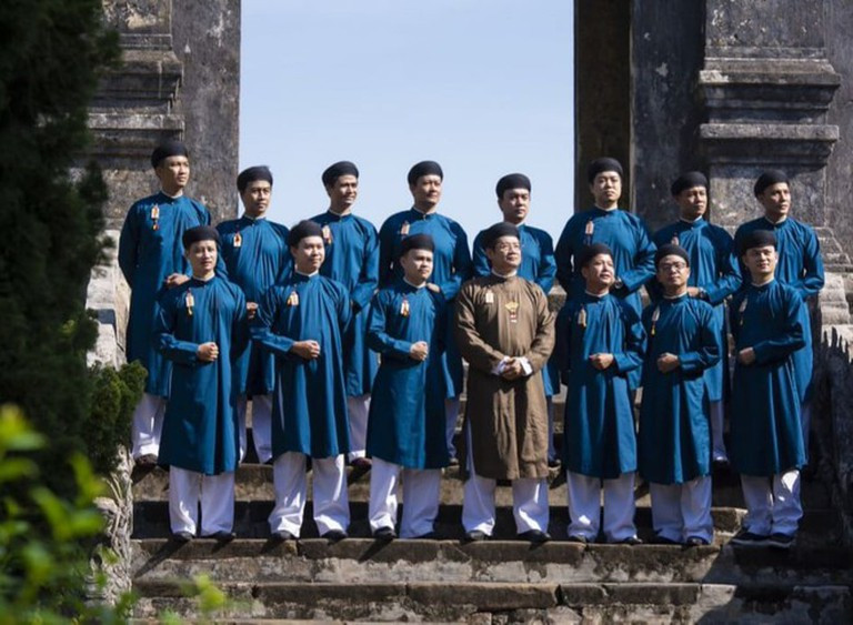 Sở Văn hóa và Thể thao Thừa Thiên Huế triển khai mặc áo nam đến công sở Sở Văn hóa và Thể thao Thừa Thiên Huế triển khai mặc áo nam đến công sở