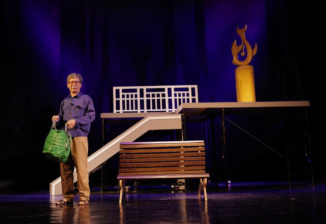 Vở kịch "Bộ cảnh phục" từng đoạt HCB Liên hoan sân khấu về hình tượng người chiến sĩ CAND lần thứ III-năm 2020 Vở kịch "Bộ cảnh phục" từng đoạt HCB Liên hoan sân khấu về hình tượng người chiến sĩ CAND lần thứ III-năm 2020