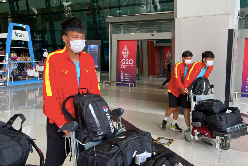 U16 Việt Nam về nước, hướng tới vòng loại U17 châu Á vào tháng 10 tới U16 Việt Nam về nước, hướng tới vòng loại U17 châu Á vào tháng 10 tới