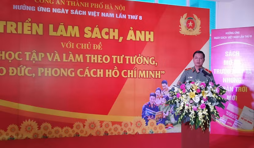 Thiếu tướng Đào Thanh Hải, Phó Bí thư Đảng ủy, Phó Giám đốc Công an thành phố Hà Nội phát biểu tại buổi lễ
