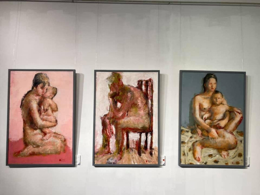 Những bức tranh nude trưng bày tại triển lãm Những bức tranh nude trưng bày tại triển lãm