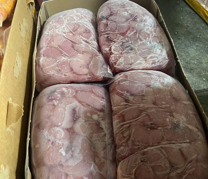 Lô thực phẩm đông lạnh nghi nhập lậu, không đảm bảo chất lượng bị tạm giữ