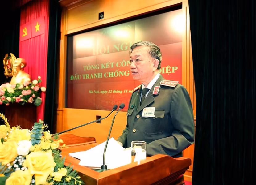 Đại tướng Tô Lâm, Ủy viên Bộ Chính trị, Bí thư Đảng ủy Công an Trung ương, Bộ trưởng Bộ Công an phát biểu tại hội nghị
