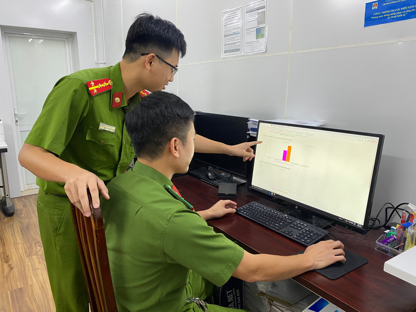 Những phần mềm ứng dụng của Đại úy Cao Ngọc Tuyền có ý nghĩa thiết thực trong công tác chuyên môn của đơn vị