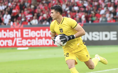 Nadeo Argawinata có thể được sử dụng ở trận gặp Việt Nam, sau khi hai thủ môn còn lại của Indonesia đã nhận 20 bàn trong 6 trận vừa qua Nadeo Argawinata có thể được sử dụng ở trận gặp Việt Nam, sau khi hai thủ môn còn lại của Indonesia đã nhận 20 bàn trong 6 trận vừa qua