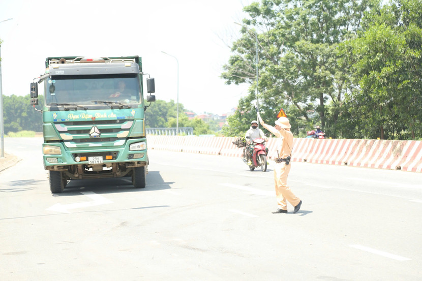 Tình trạng xe quá tải đang có dấu hiệu phức tạp trở lại Tình trạng xe quá tải đang có dấu hiệu phức tạp trở lại