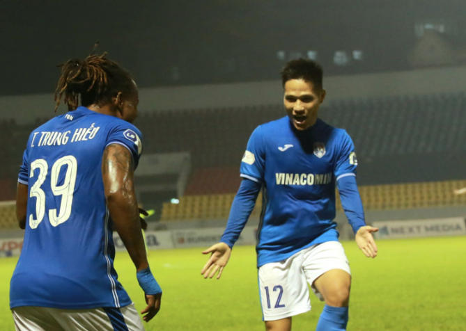 Cầu thủ Than Quảng Ninh tạm hài lòng với khoản giải ngân 4,5 tỷ đồng từ lãnh đạo đội bóng