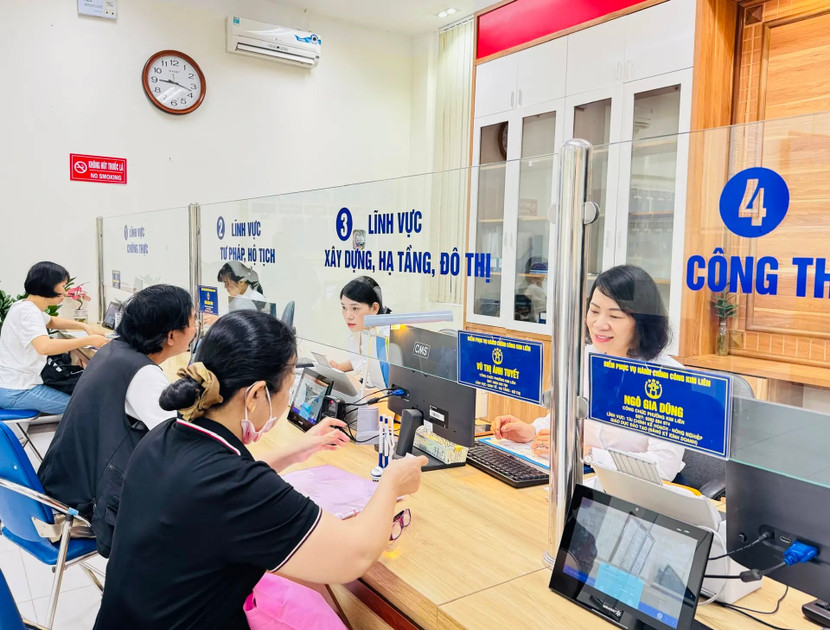 Bộ máy chính quyền địa phương hai cấp ở Hà Nội vận hành từng bước ổn định, hiệu quả