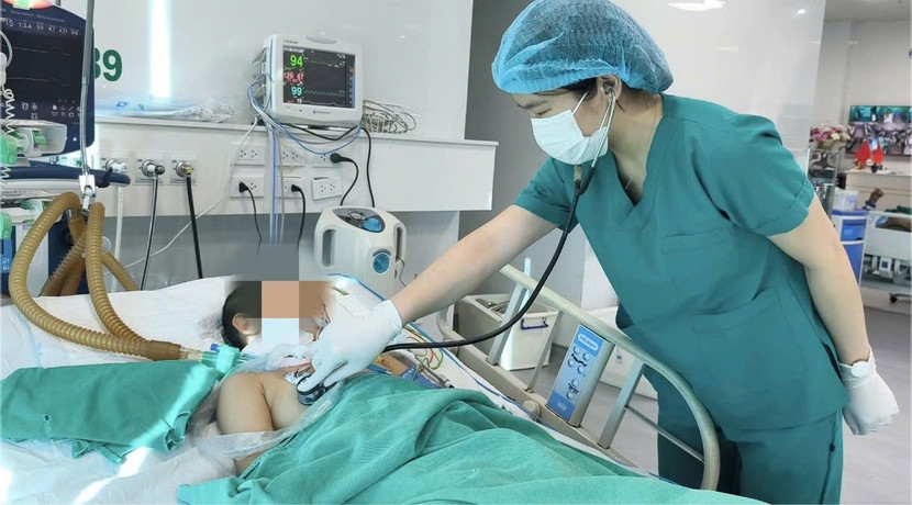 Bé gái nhập viện trong tình trạng nguy kịch do bệnh dại Bé gái nhập viện trong tình trạng nguy kịch do bệnh dại