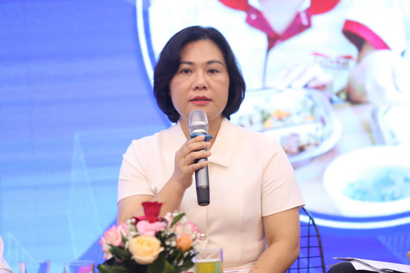 Đại diện UBND phường Long Biên phát biểu tại buổi Tọa đàm Đại diện UBND phường Long Biên phát biểu tại buổi Tọa đàm