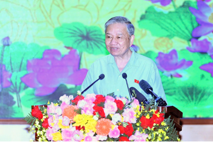 Tổng Bí thư phát biểu tại buổi tiếp xúc cử tri Tổng Bí thư phát biểu tại buổi tiếp xúc cử tri