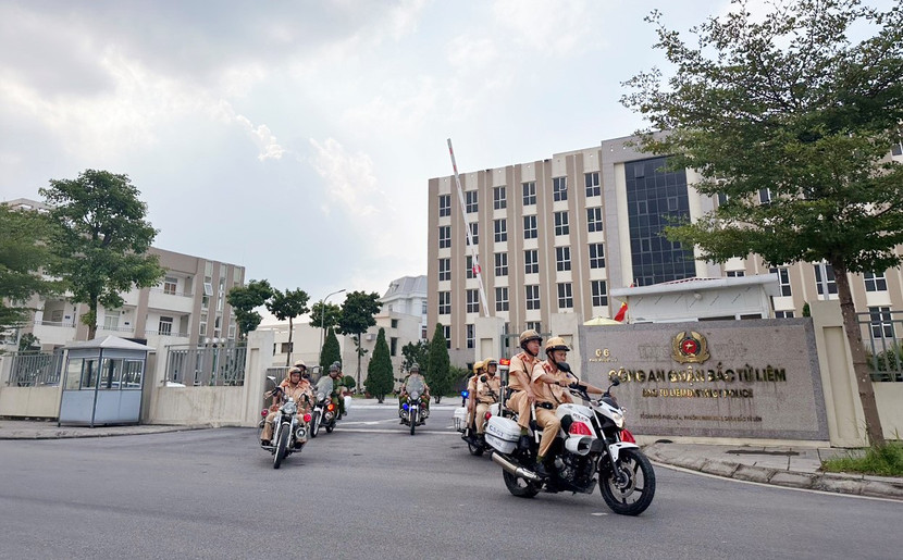 CAQ Bắc Từ Liêm ra quân triển khai cao điểm tấn công trấn áp tội phạm, đảm bảo ANTT dịp Tết Nguyên đán CAQ Bắc Từ Liêm ra quân triển khai cao điểm tấn công trấn áp tội phạm, đảm bảo ANTT dịp Tết Nguyên đán