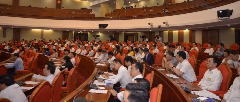 Các đại biểu dự Hội nghị quán triệt và triển khai thực hiện Nghị quyết số 06-NQ/TW ngày 24-1-2022 của Bộ Chính trị về quy hoạch, xây dựng, quản lý và phát triển bền vững đô thị Việt Nam đến năm 2030, tầm nhìn đến năm 2045
