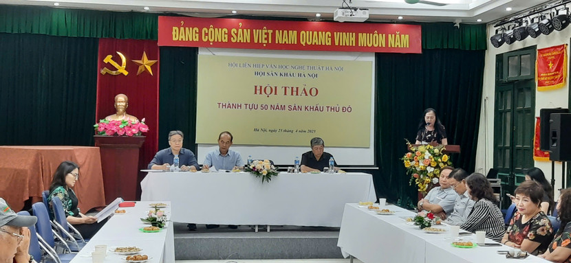Quang cảnh hội thảo Quang cảnh hội thảo