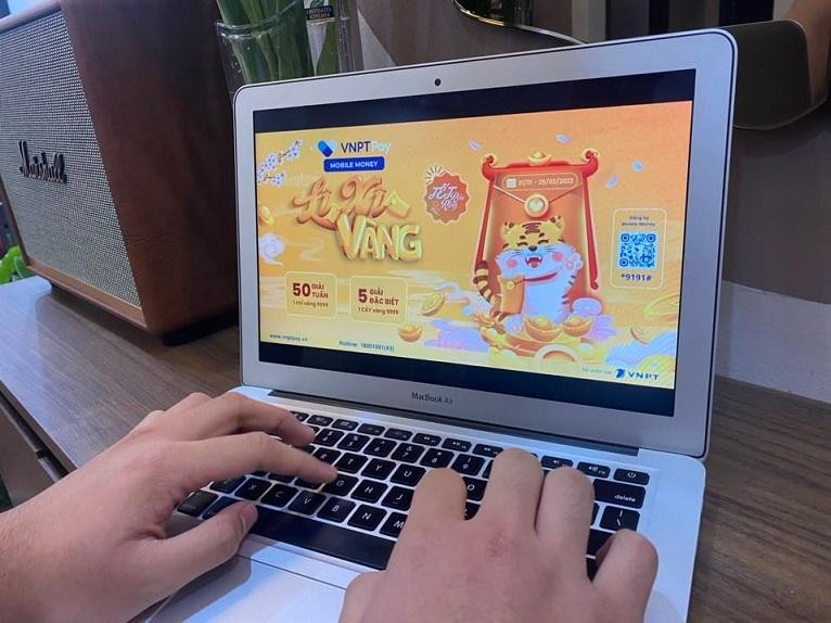 Khách hàng sử dụng dịch vụ Mobile Money của VNPT được hưởng ưu đãi từ chương trình ưu đãi “phủ sắc vàng” Khách hàng sử dụng dịch vụ Mobile Money của VNPT được hưởng ưu đãi từ chương trình ưu đãi “phủ sắc vàng”