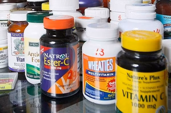 Tìm hiểu kỹ thông tin người bán và sản phẩm khi mua trên mạng Tìm hiểu kỹ thông tin người bán và sản phẩm khi mua trên mạng