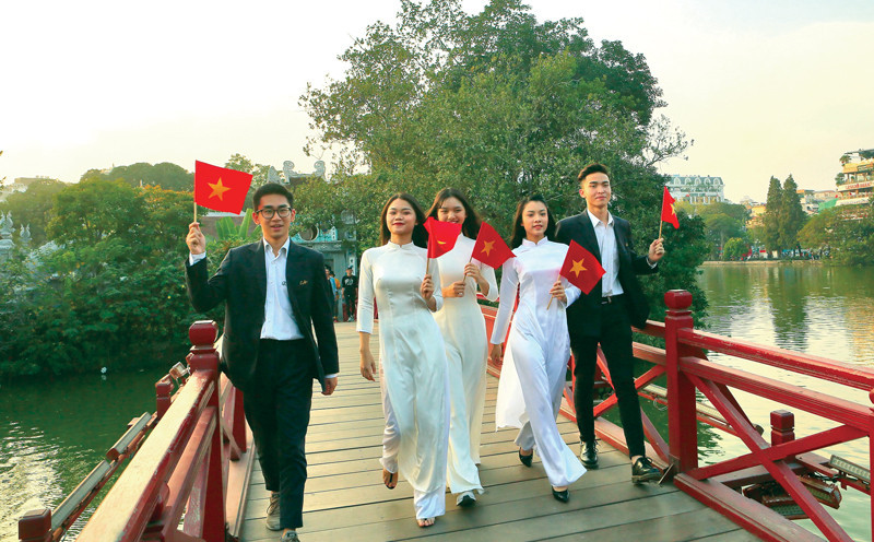 Thành uỷ Hà Nội ban hành Chỉ thị về xây dựng người Hà Nội thanh lịch, văn minh Thành uỷ Hà Nội ban hành Chỉ thị về xây dựng người Hà Nội thanh lịch, văn minh