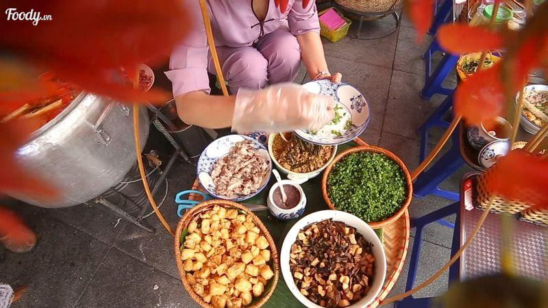 Bún riêu vỉa hè Hà Nội Bún riêu vỉa hè Hà Nội