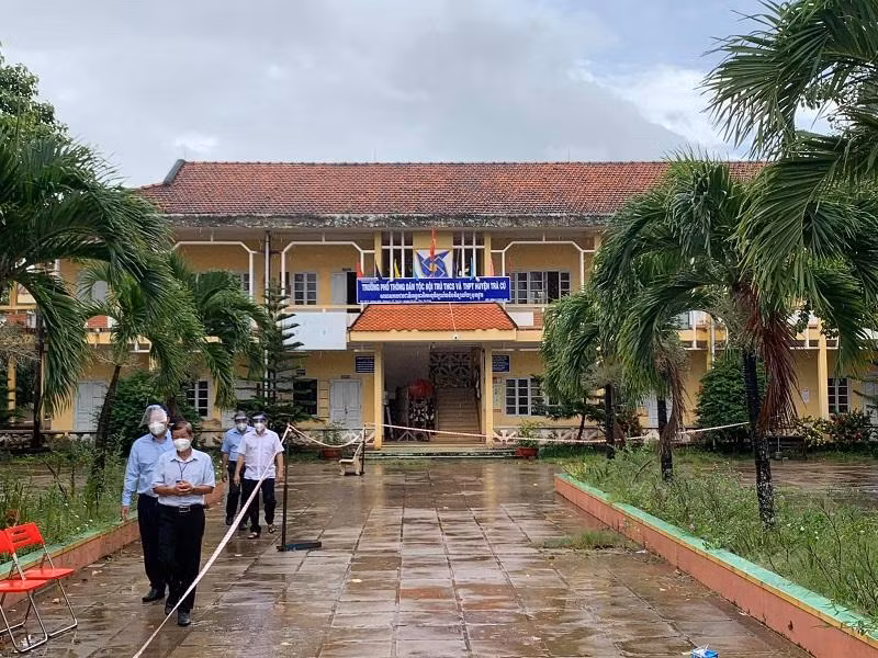 Đoàn công tác Bộ Y tế khảo sát tại điểm cách ly tập trung ở huyện Trà Cú tỉnh Trà Vinh