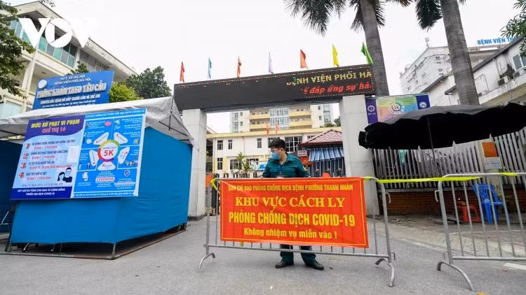 Số mắc Covid-19 tại Hà Nội vẫn đang gia tăng nhanh