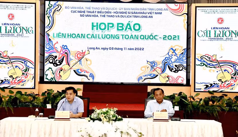 Quang cảnh cuộc họp báo thông tin về Liên hoan cải lương toàn quốc - năm 2021.