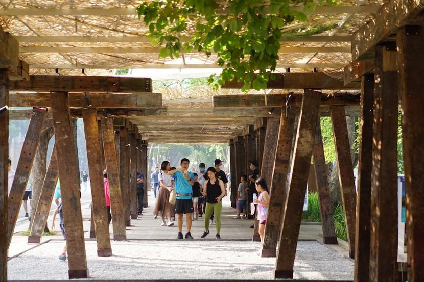 Con đường mái lá được tái hiện ngay tại phố đi bộ Hồ Gươm