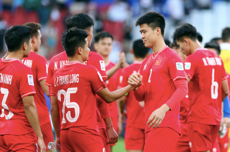 Tuyển Việt Nam với 30 cầu thủ trong đợt triệu tập đầu tiên sẽ hội quân từ 21-11 Tuyển Việt Nam với 30 cầu thủ trong đợt triệu tập đầu tiên sẽ hội quân từ 21-11