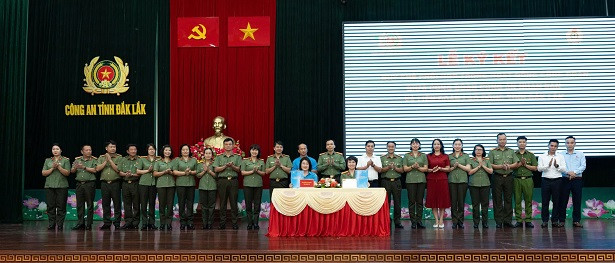 Công đoàn Công an nhân dân và Liên đoàn Lao động tỉnh Đắk Lắk ký quy chế phối hợp trong hoạt động công đoàn