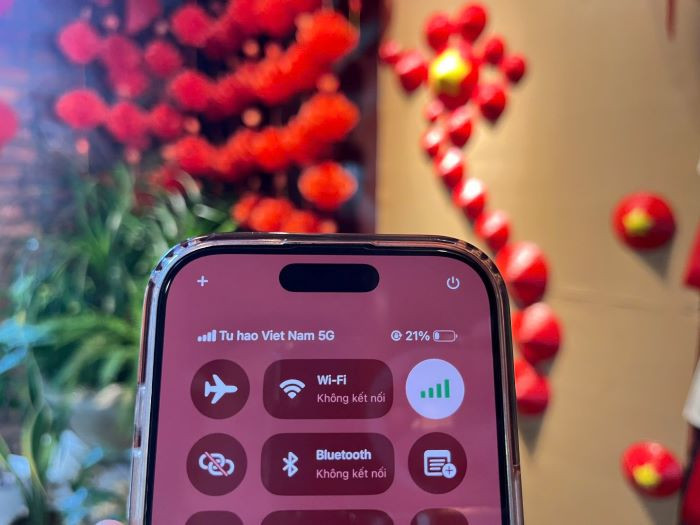 Người dùng thích thú khi tên mạng được chuyển thành "Tu hao Viet Nam"