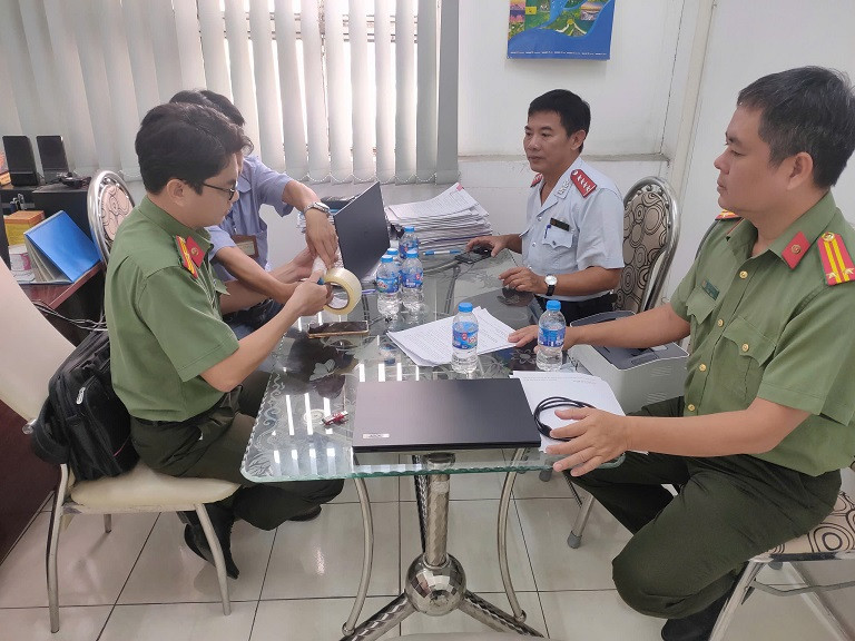 Kiểm tra, xử lý vi phạm sử dụng micro không dây Kiểm tra, xử lý vi phạm sử dụng micro không dây