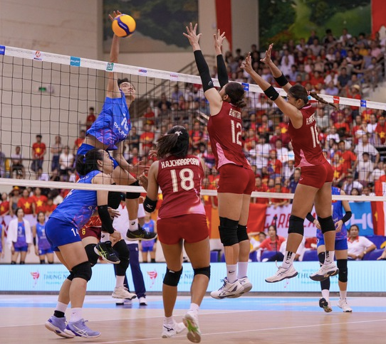 Bích Tuyền chói sáng giúp Việt Nam có chiến thắng lịch sử trước Thái Lan