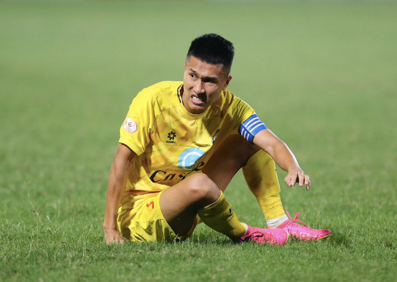 Gặp chấn thương lần hai, Doãn Ngọc Tân dự kiến phải nghỉ thi đấu hết 2025