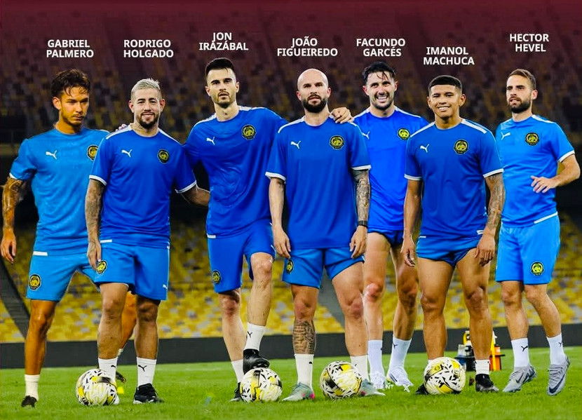 Nhóm 7 cầu thủ gốc Âu, Mỹ được làm giả giấy tờ để khoác áo tuyển Malaysia đấu tuyển Việt Nam