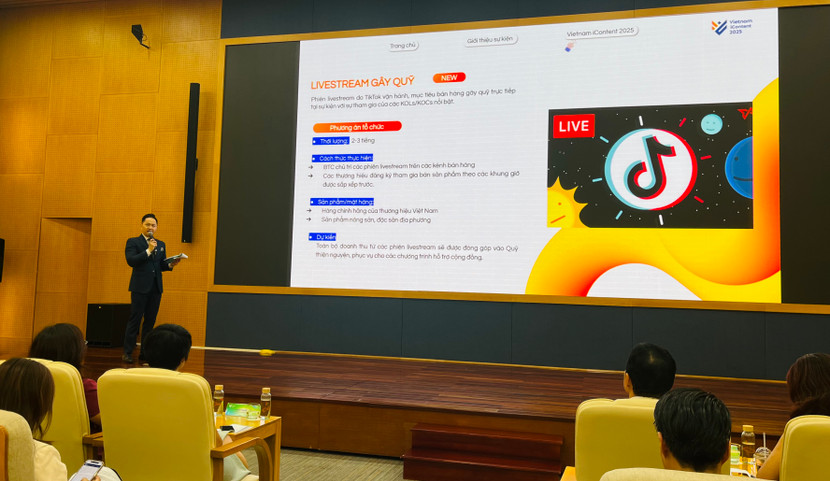 Điểm mới của sự kiện năm nay là phiên livestream gây quỹ của các KOL, KOC uy tín