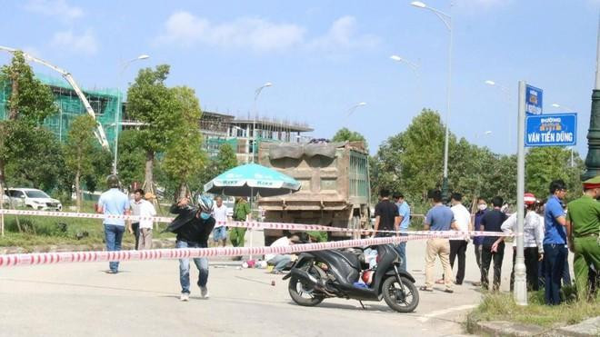 Lực lượng Cảnh sát giao thông khuyến cáo người dân về "điểm mù" của lái xe khi điều khiển phương tiện lưu thông trên đường