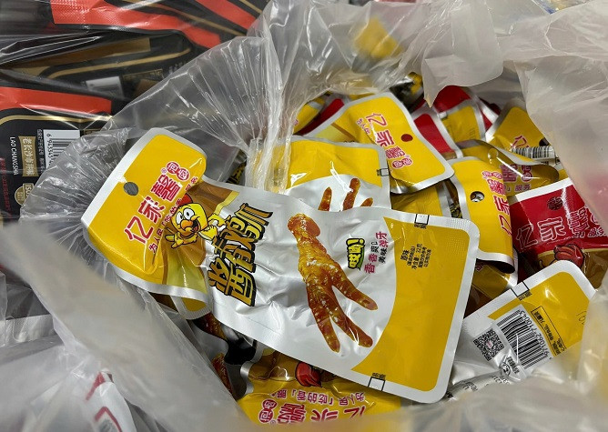 Thực phẩm không rõ nguồn gốc bị tạm giữ tại Hải Dương Thực phẩm không rõ nguồn gốc bị tạm giữ tại Hải Dương