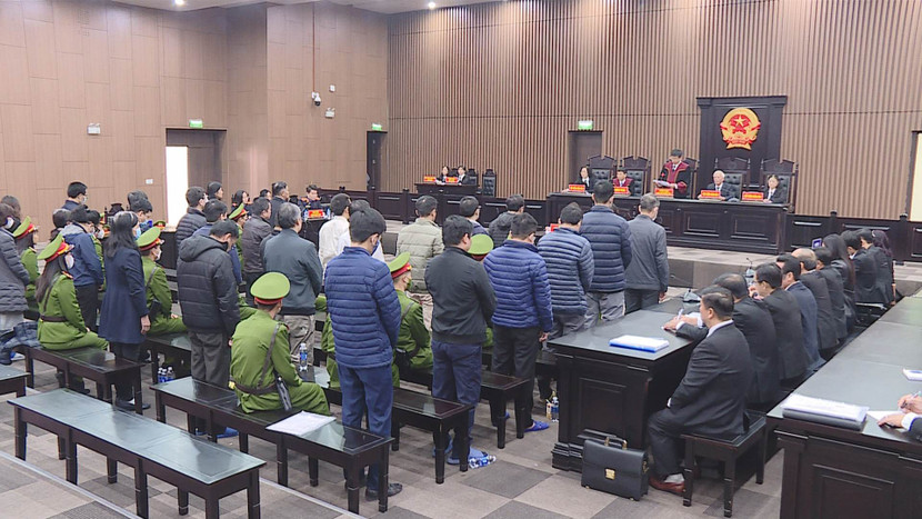 Các bị cáo trong vụ án vi phạm vế đấu thầu, xảy ra tại Bệnh viện Đồng Nai. Các bị cáo trong vụ án vi phạm vế đấu thầu, xảy ra tại Bệnh viện Đồng Nai.