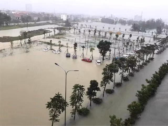 TP Hà Tĩnh ngập sâu trong biển nước TP Hà Tĩnh ngập sâu trong biển nước