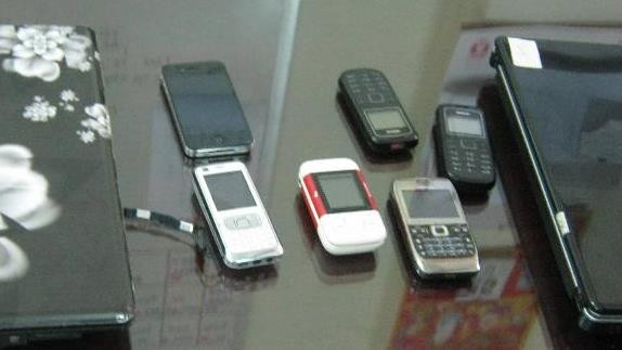 Tang vật các vụ cướp giật; đối tượng Vũ, Trung và Thọ