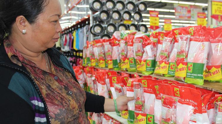 Nhiều người tiêu dùng lựa chọn nhãn hàng riêng để tiết kiệm chi phí